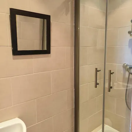 فندق مبيت وإفطار Au Fil Des 5 Saisons 3*